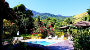 Chalé das Pedras - Engenho d'agua- Ilhabela piscina e cachoeira